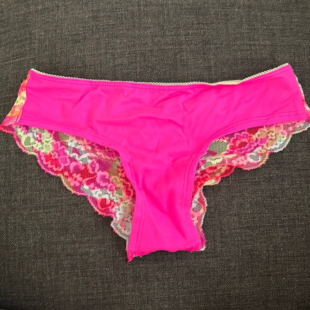 Pink Victoria’s Secret Cheekster (XS)